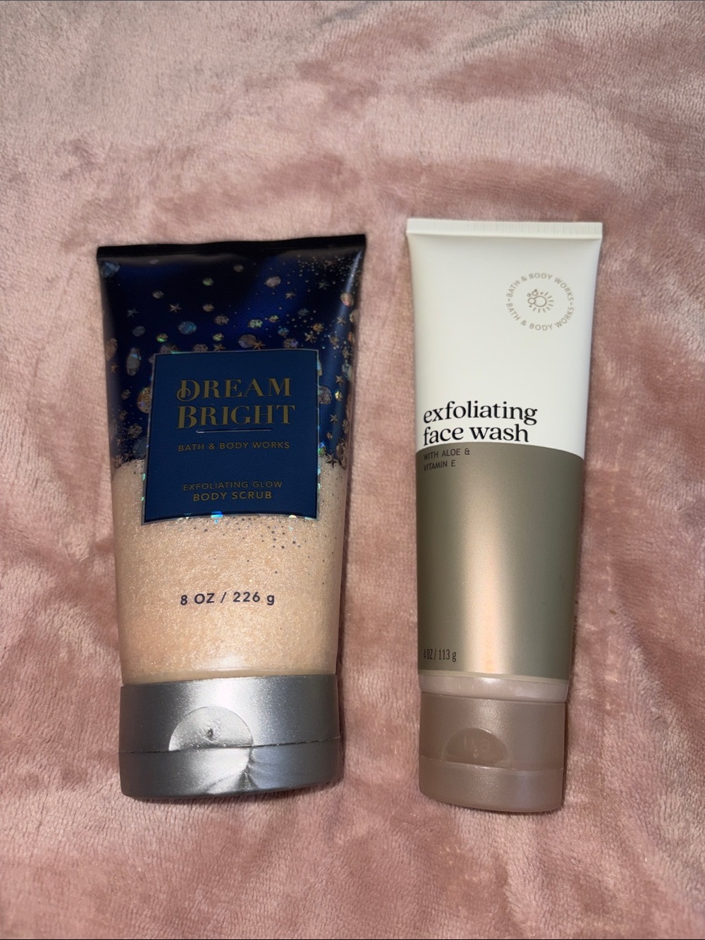 ✨🧴BATH & BODY WORKS EXFOLIATING FACE WASH & GLOW BODY SCRUB ✨🧴